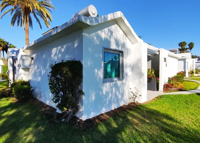 Canary Garden Club